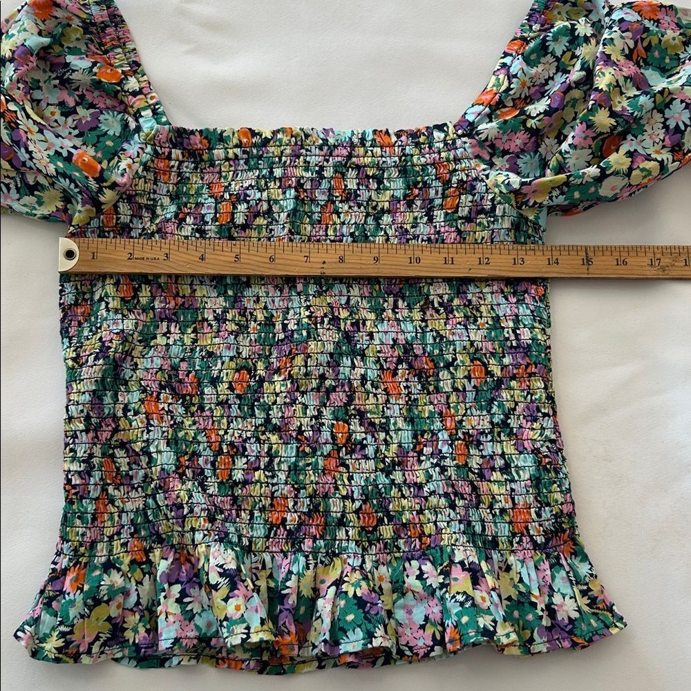 GAP Multicolor Floral Smocked Blouse size medium - Picture 5 of 8